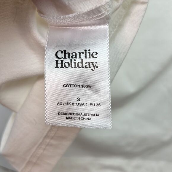 Charlie Holiday White Coral Boyfriend tee  size small size 4 NWT - Picture 10 of 12